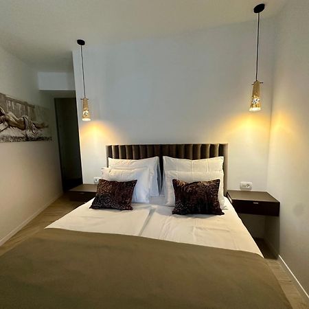 Mariani Luxury Rooms In Center Split Exterior foto