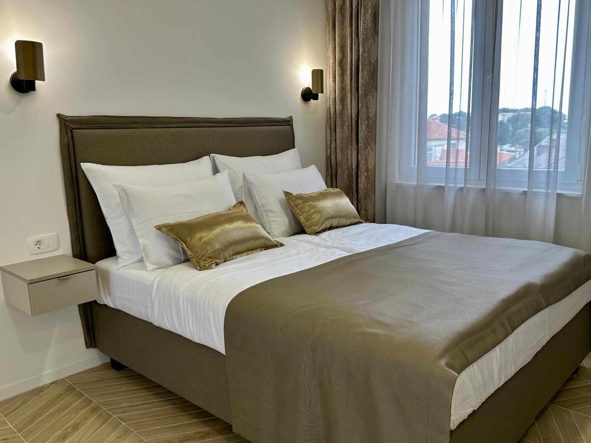 Mariani Luxury Rooms In Center Split Exterior foto