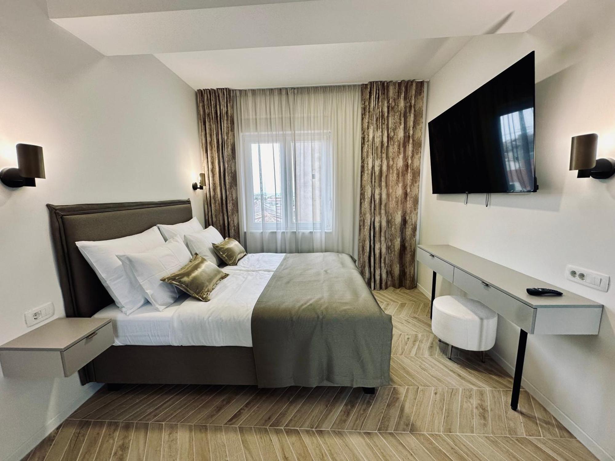 Mariani Luxury Rooms In Center Split Exterior foto