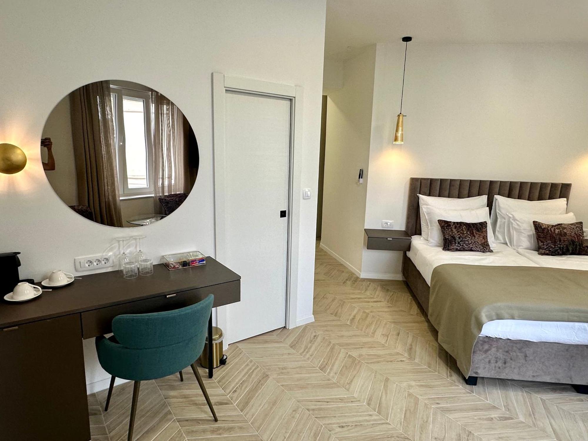 Mariani Luxury Rooms In Center Split Exterior foto